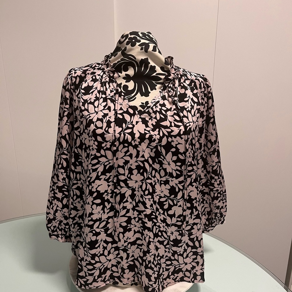 Vince Camuto Elegant Black and Pink Floral Blouse